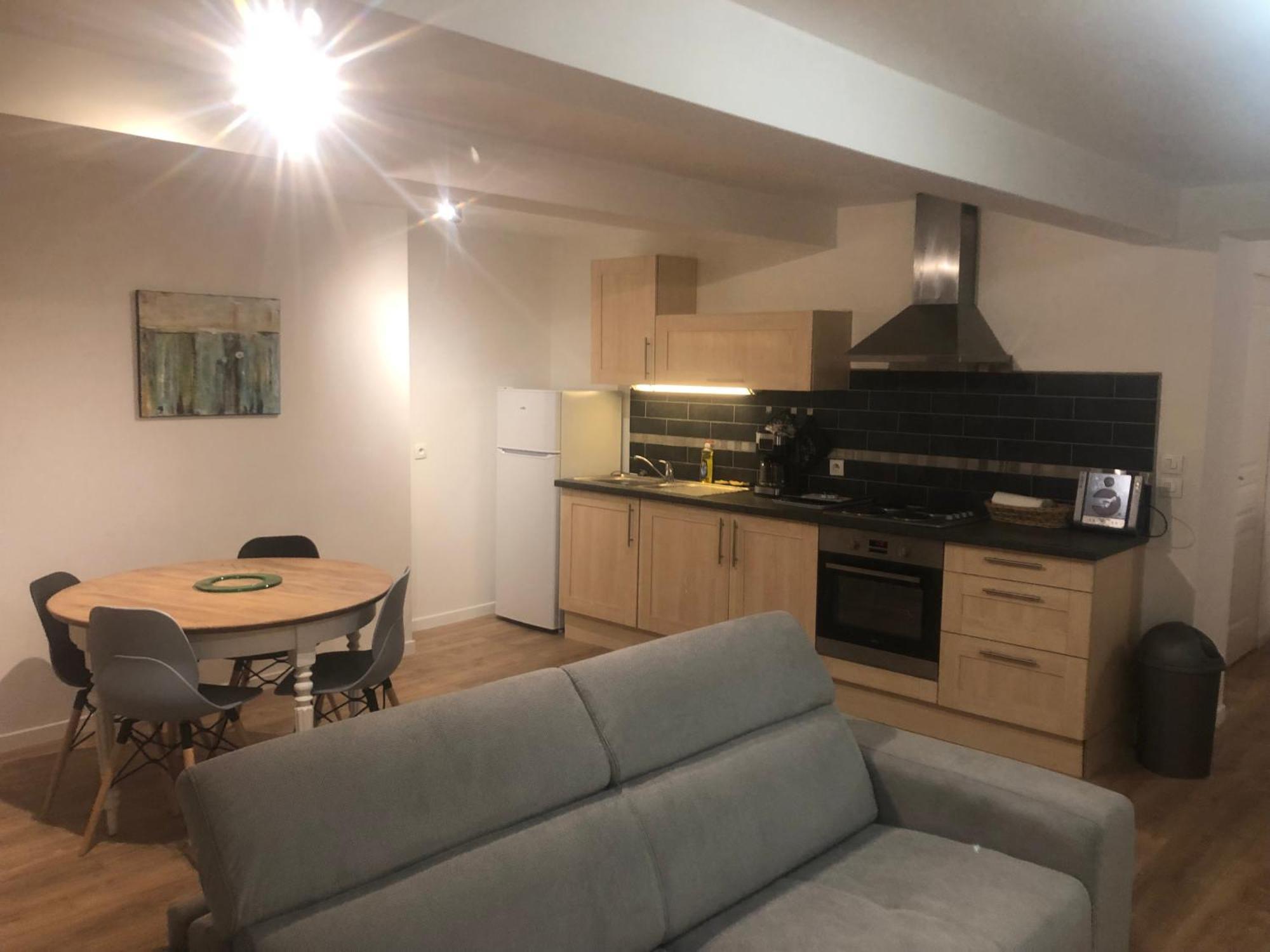 Logement Avec Deux Appartements Sur Deux Etages Wormhout Exterior photo
